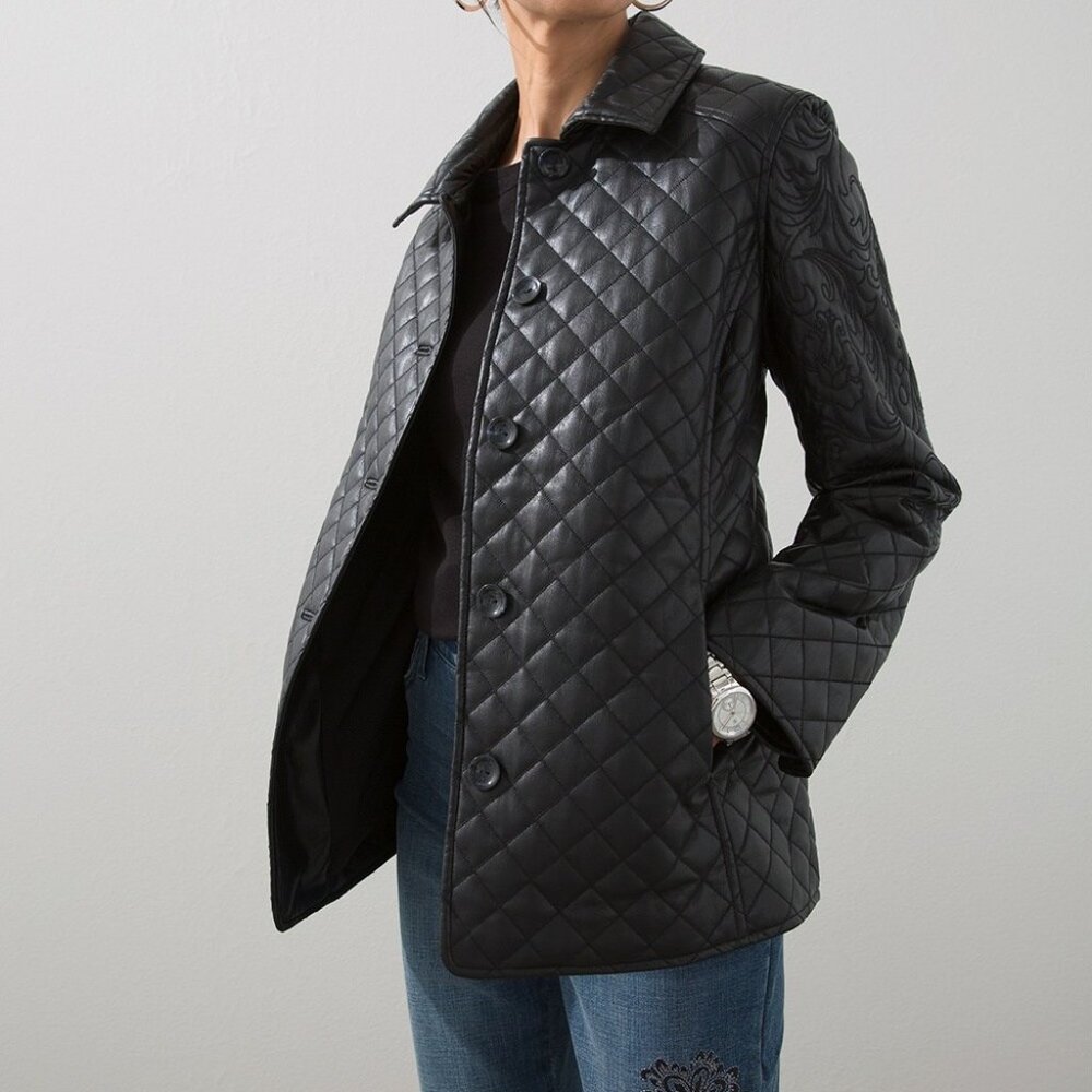CHICO'S FAUX VEGAN LEATHER BLACK QUILTED FITTED JACKET BLAZER LT. ED.  SIZE 00
